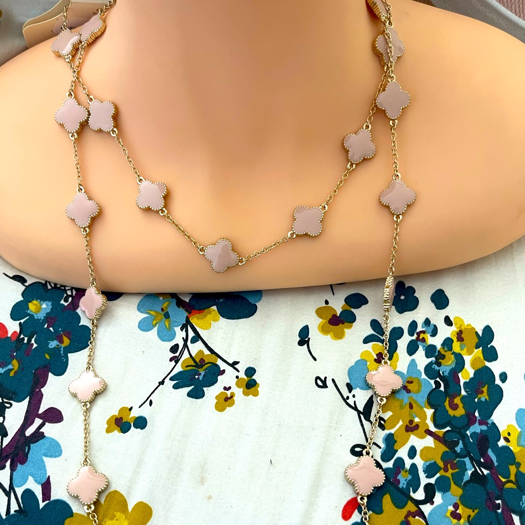 Choker Necklace 15$